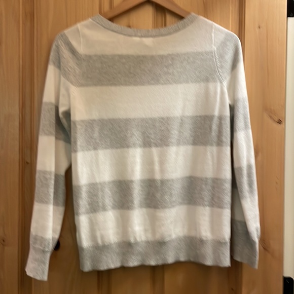 Gap sweater - Picture 3 of 3
